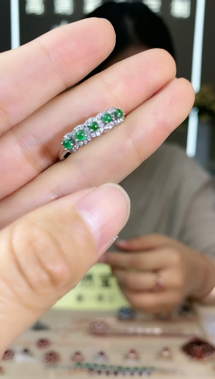 【闪购商品】祖母绿手饰银S925镶嵌手饰