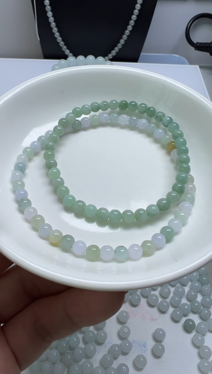 散珠翡翠纯天然缅甸A货翡翠卡4.6，40颗