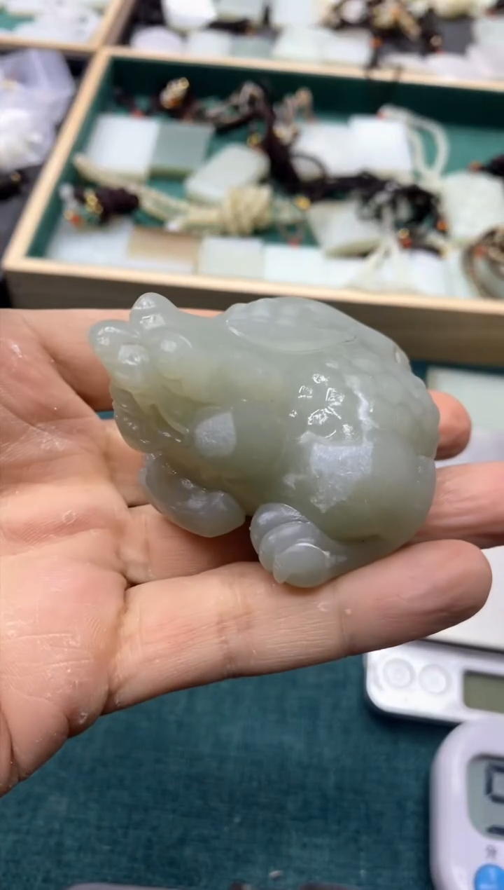 【闪购商品】定制和田玉摆件抛光