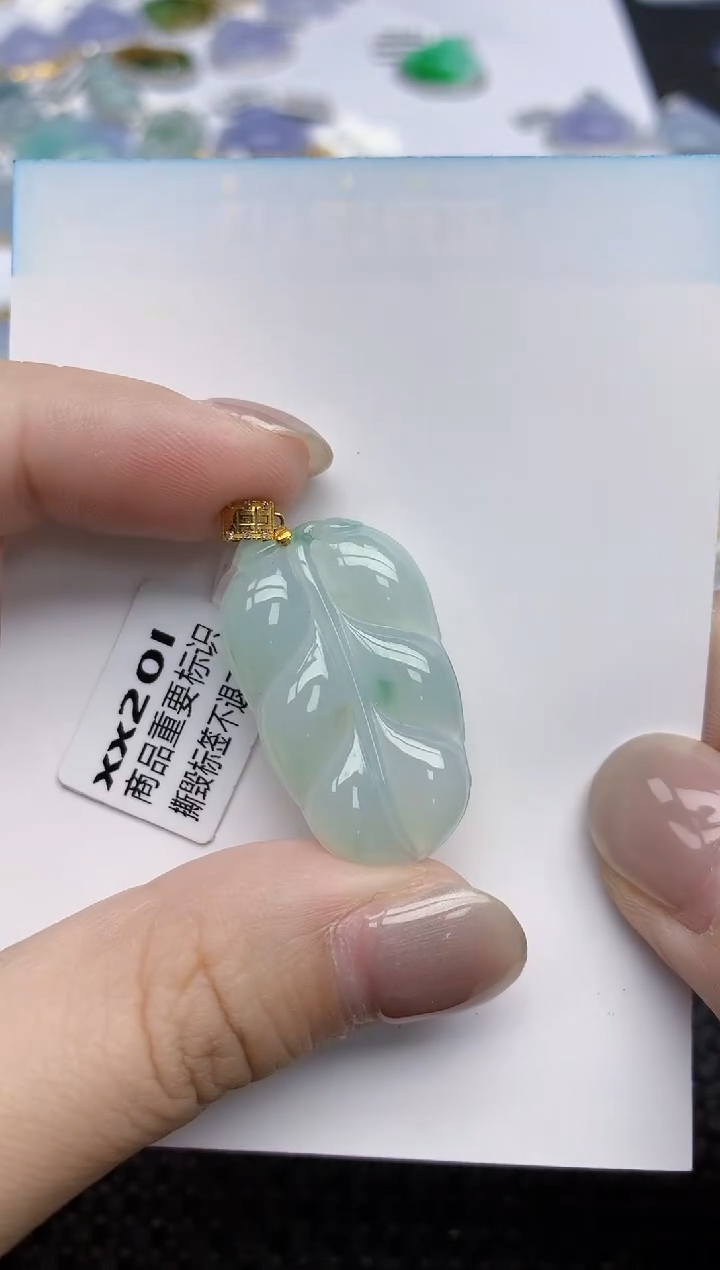 【闪购商品】翡翠颈饰18K金镶嵌天然翡翠A货