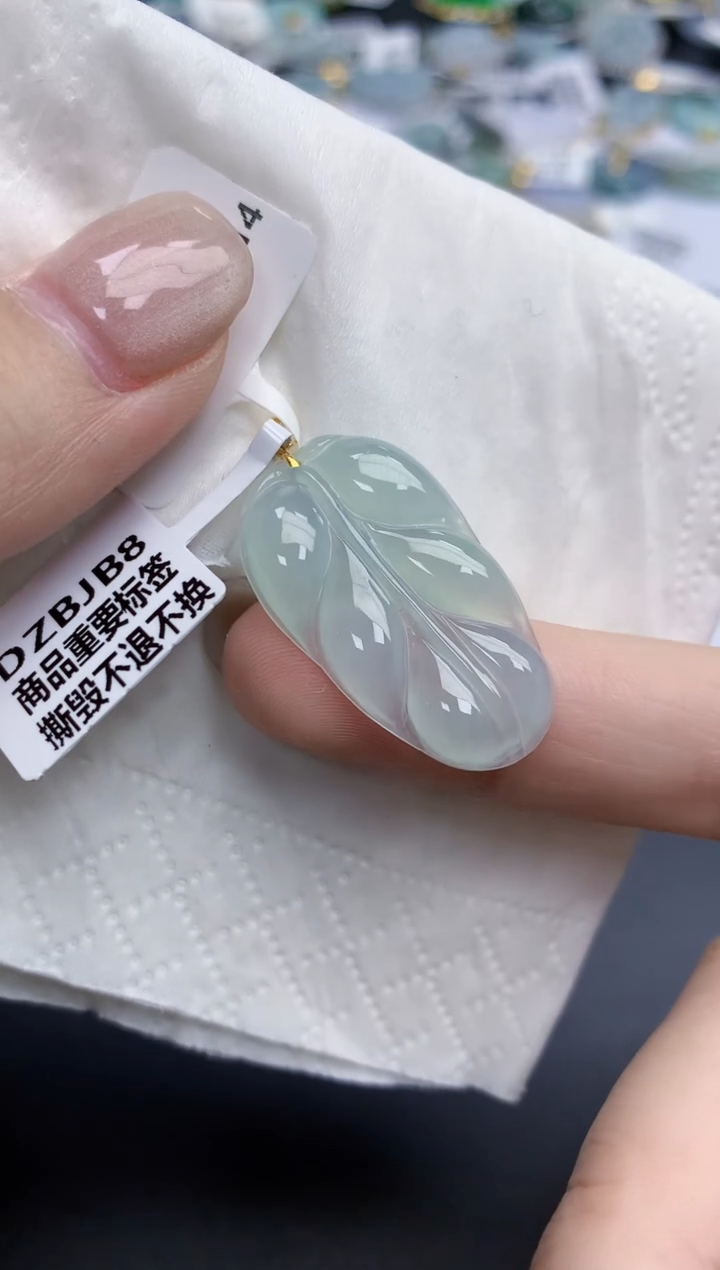 【闪购商品】翡翠颈饰18K金镶嵌天然缅甸翡翠A货