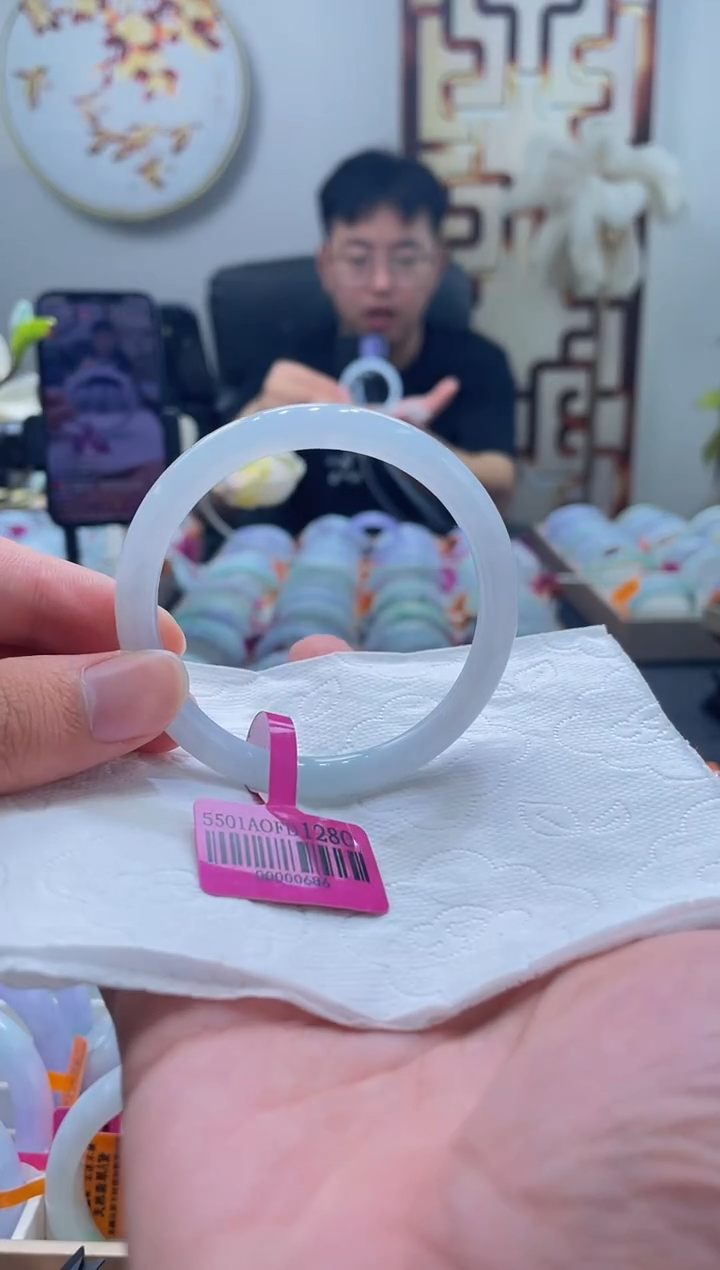 未镶嵌手镯翡翠128-55