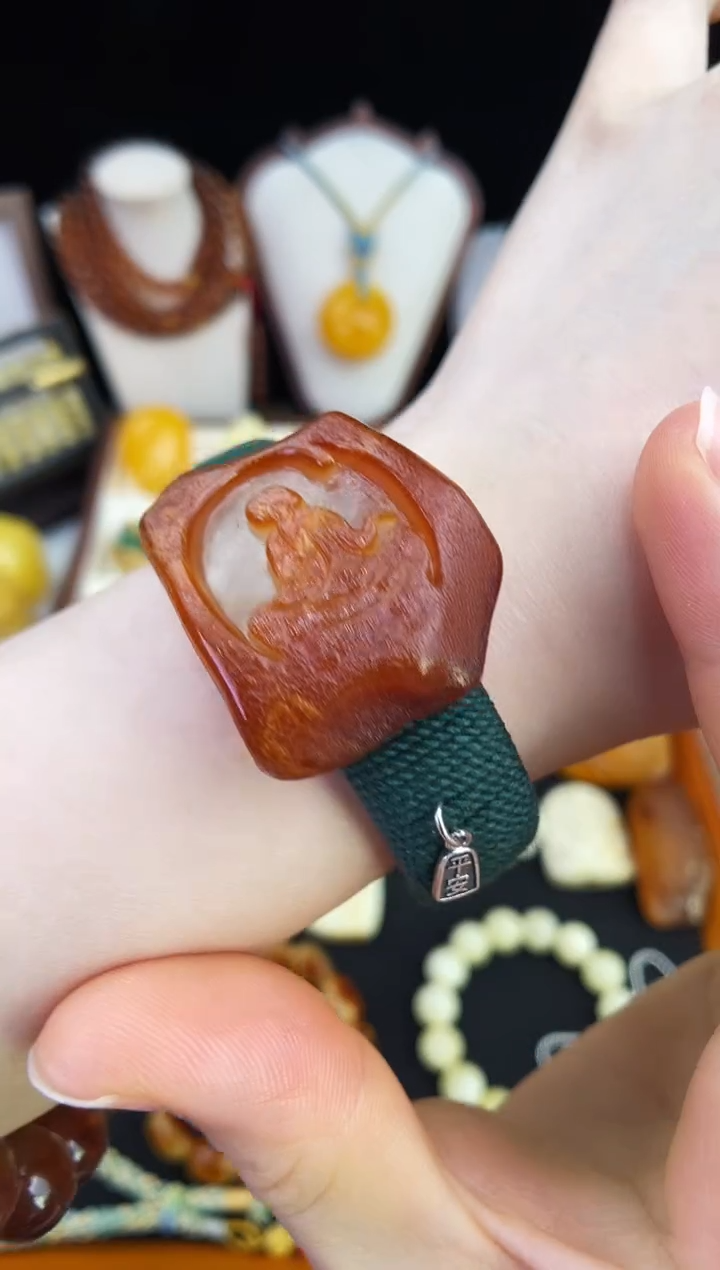 琥珀未镶嵌珠宝奇石柒月
