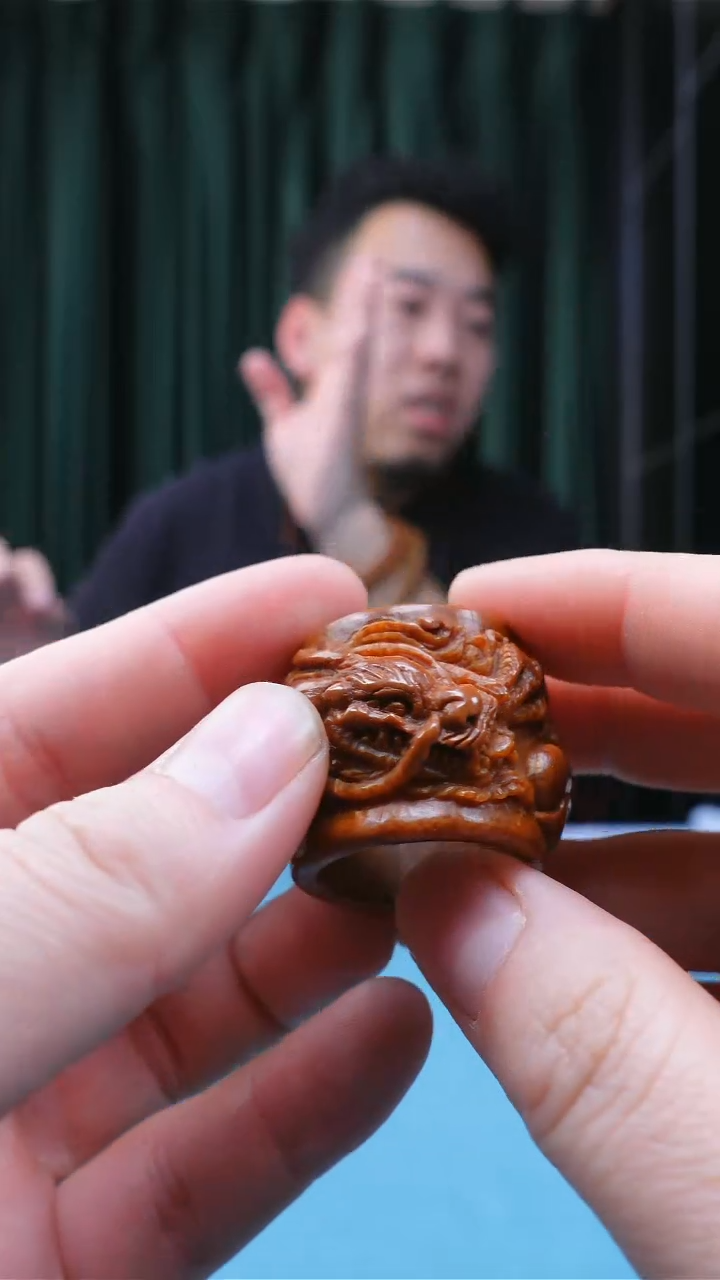 【闪购商品】橄榄核吊坠橄榄核雕刻戒指21.5内径