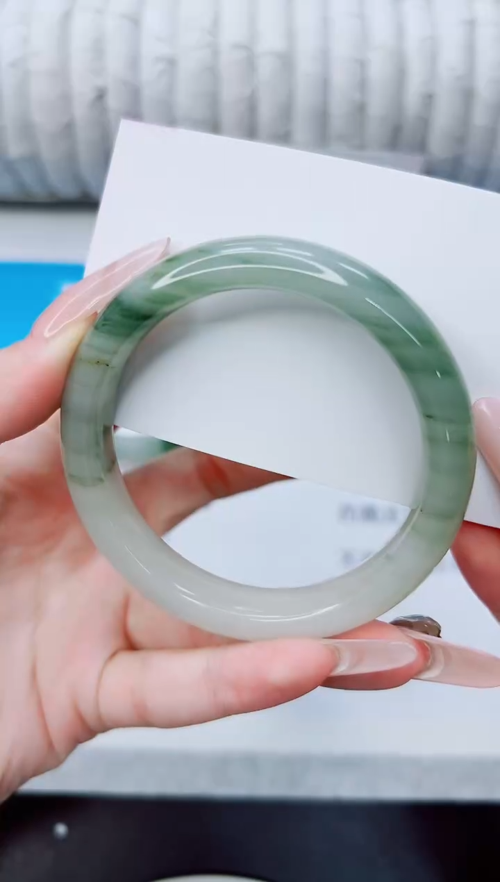 石英质玉手镯未镶嵌88/53.7