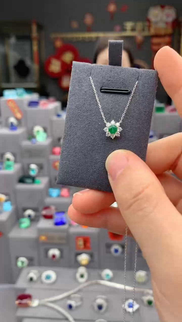 【闪购商品】祖母绿颈饰18K金镶嵌 祖母绿锁骨链