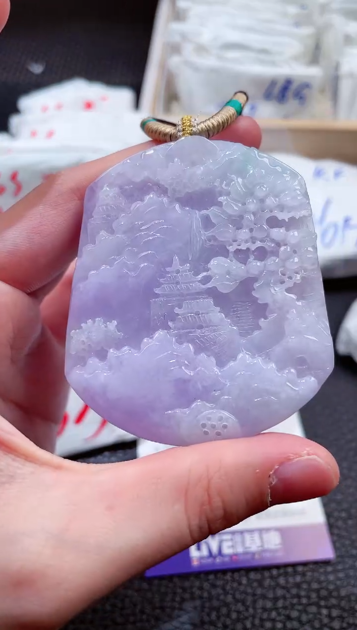 【闪购商品】翡翠未镶嵌颈饰00003541