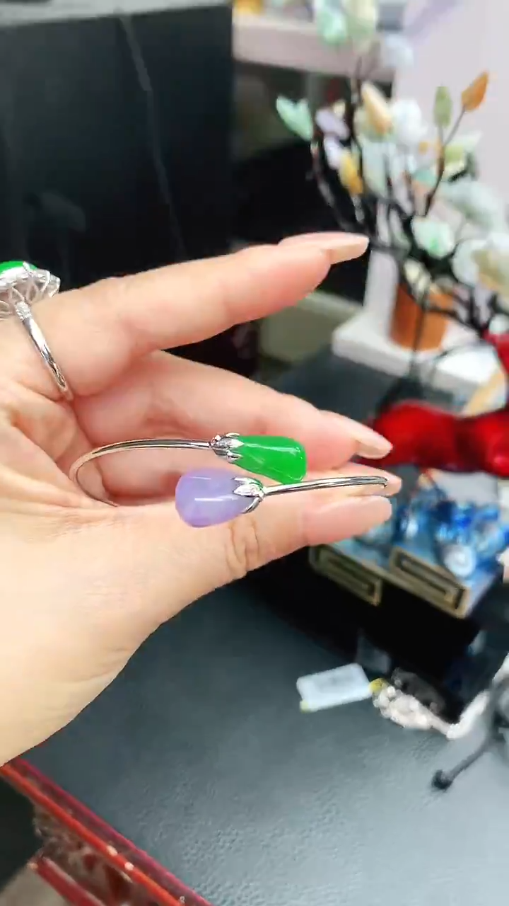 18K金镶嵌手镯翡翠赠礼盒证书 