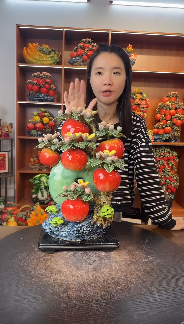 陶瓷玉环苹果树摆件