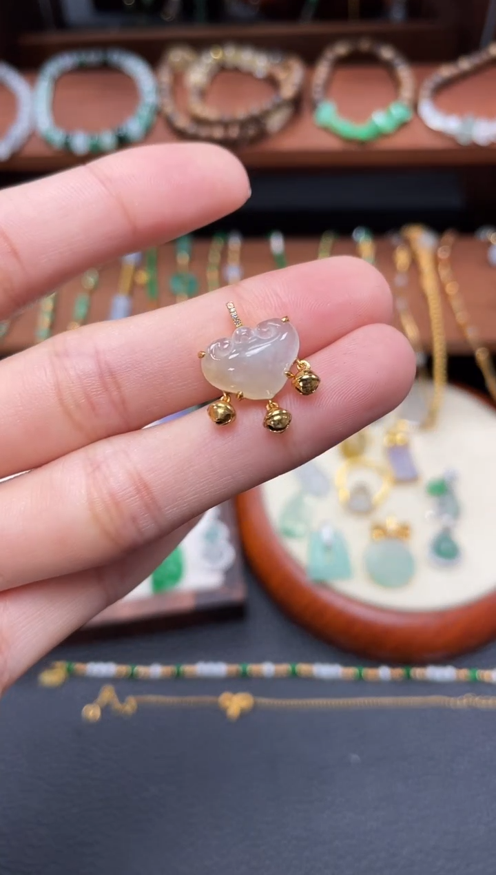 【闪购商品】翡翠吊坠(不含链)18K金镶嵌一个  JK301