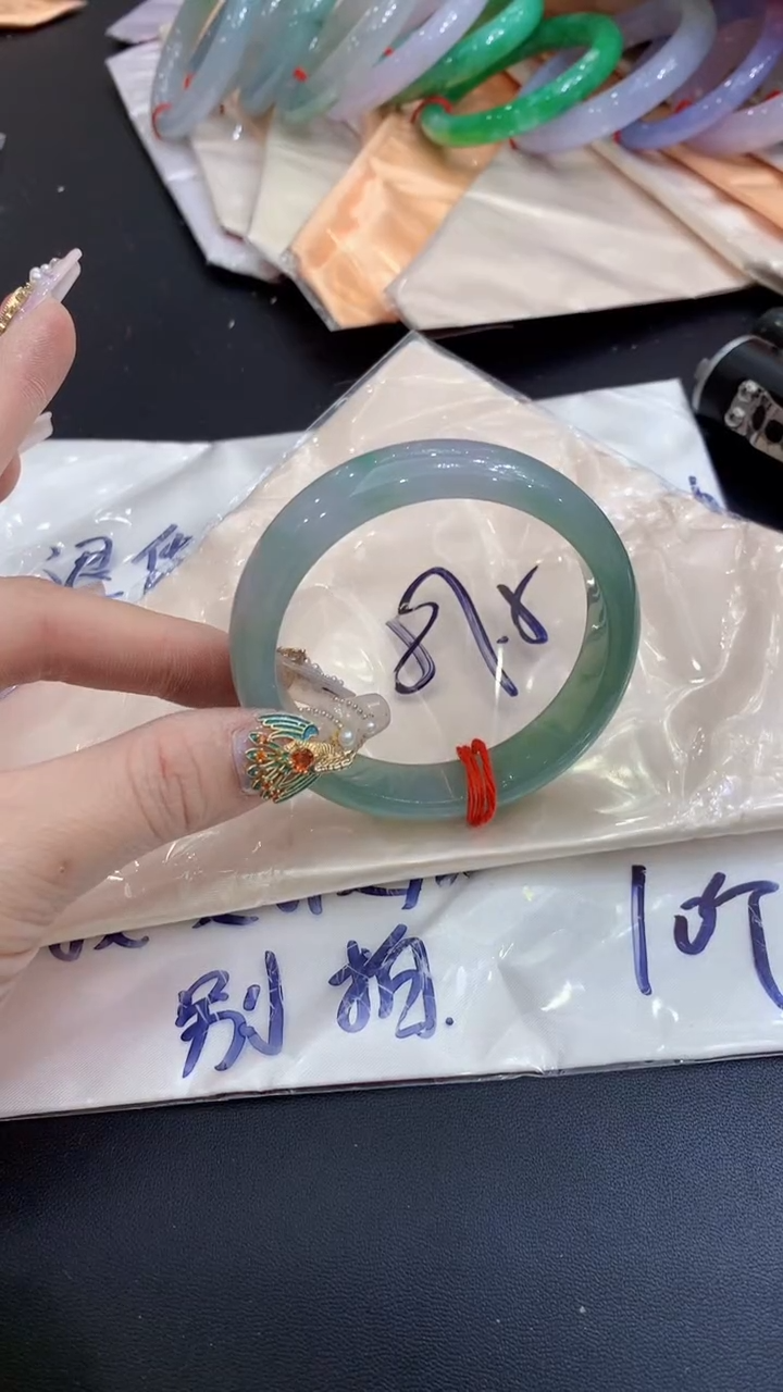 【闪购商品】翡翠手镯未镶嵌0028631483