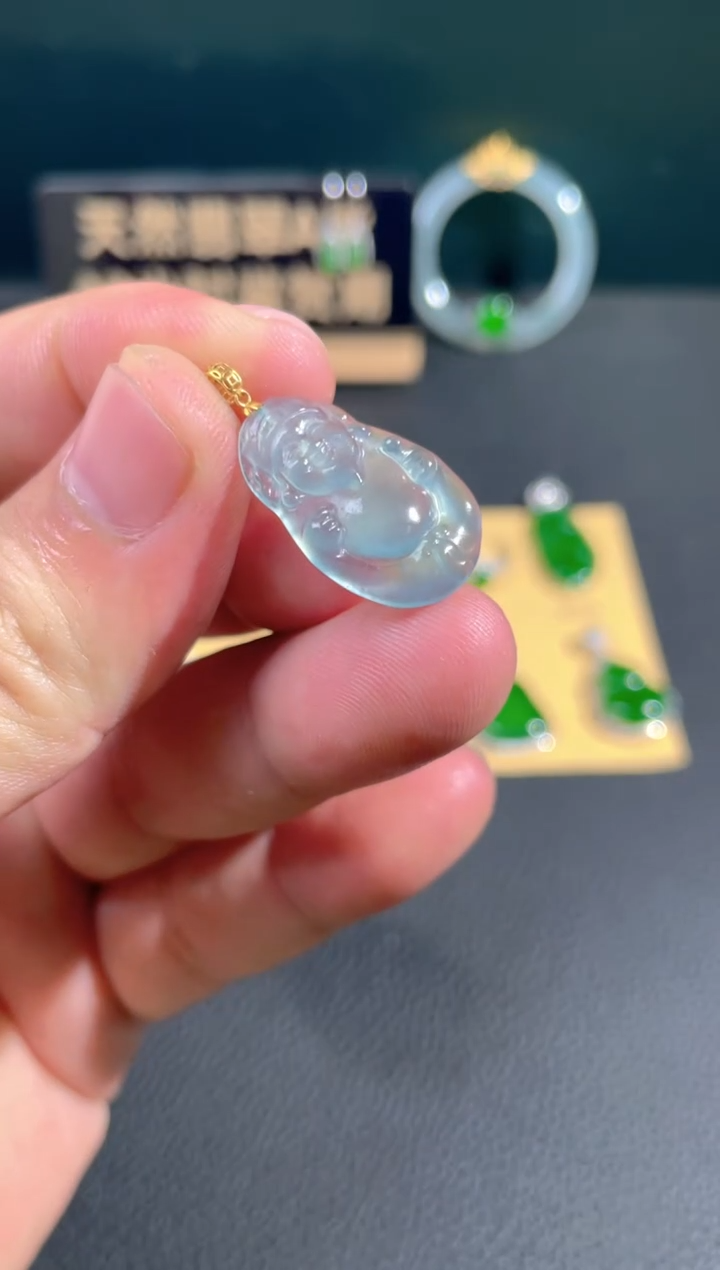 【闪购商品】翡翠颈饰18K金镶嵌翡翠