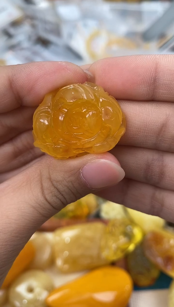 未镶嵌琥珀裸石天然琥珀蜜蜡