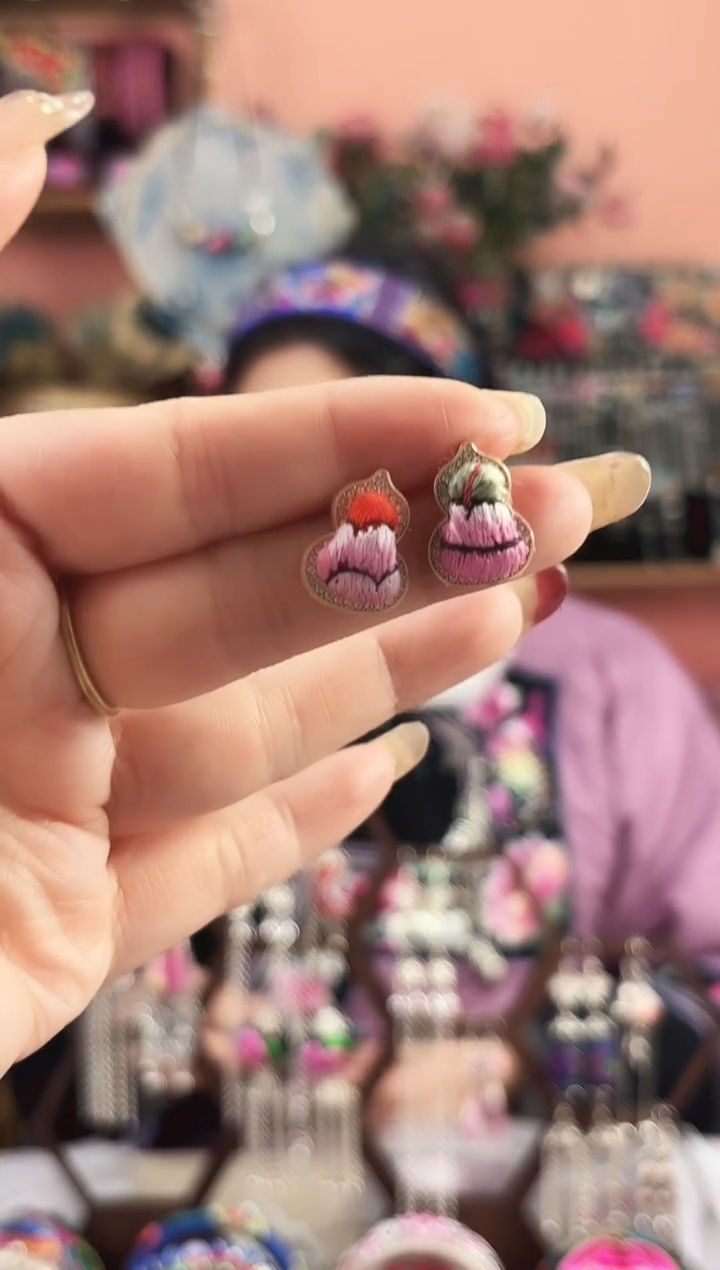 艺枝独绣手工饰品88