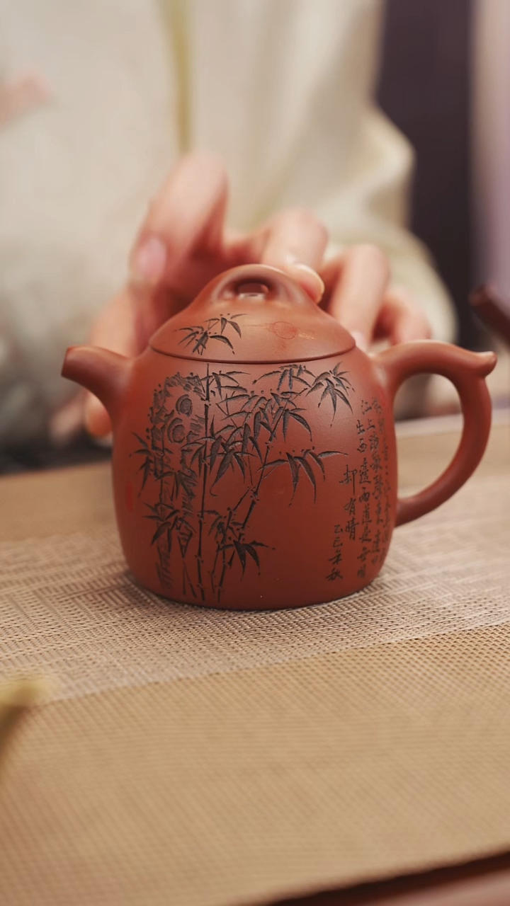 茶壶紫砂张****乓泥绘容天德中原矿