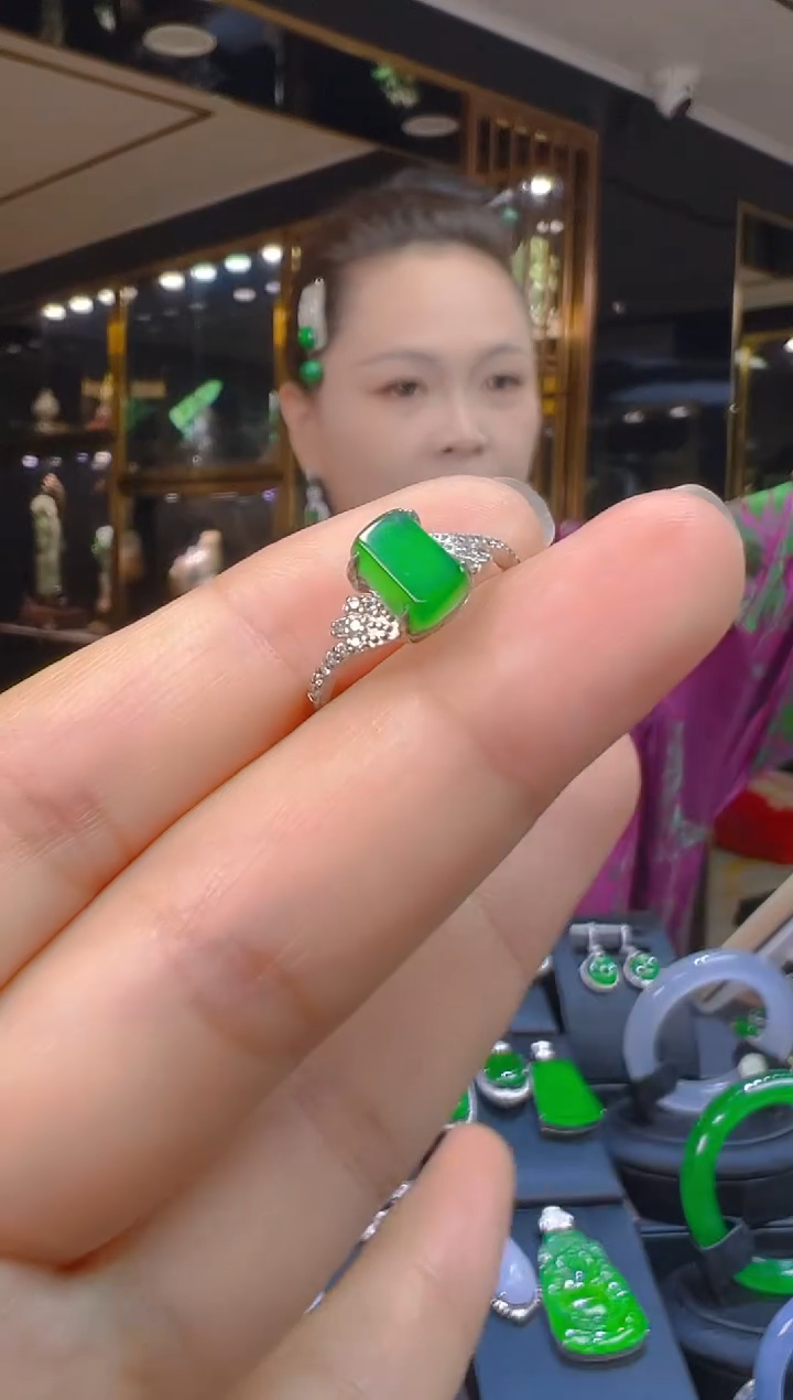 翡翠戒指银S925镶嵌032（多样性发其一）
