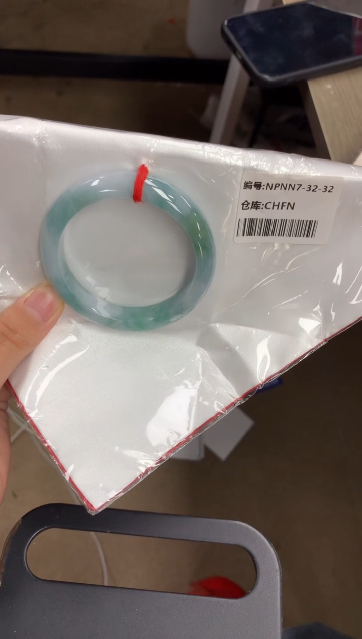 【闪购商品】翡翠手镯未镶嵌翡翠手镯
