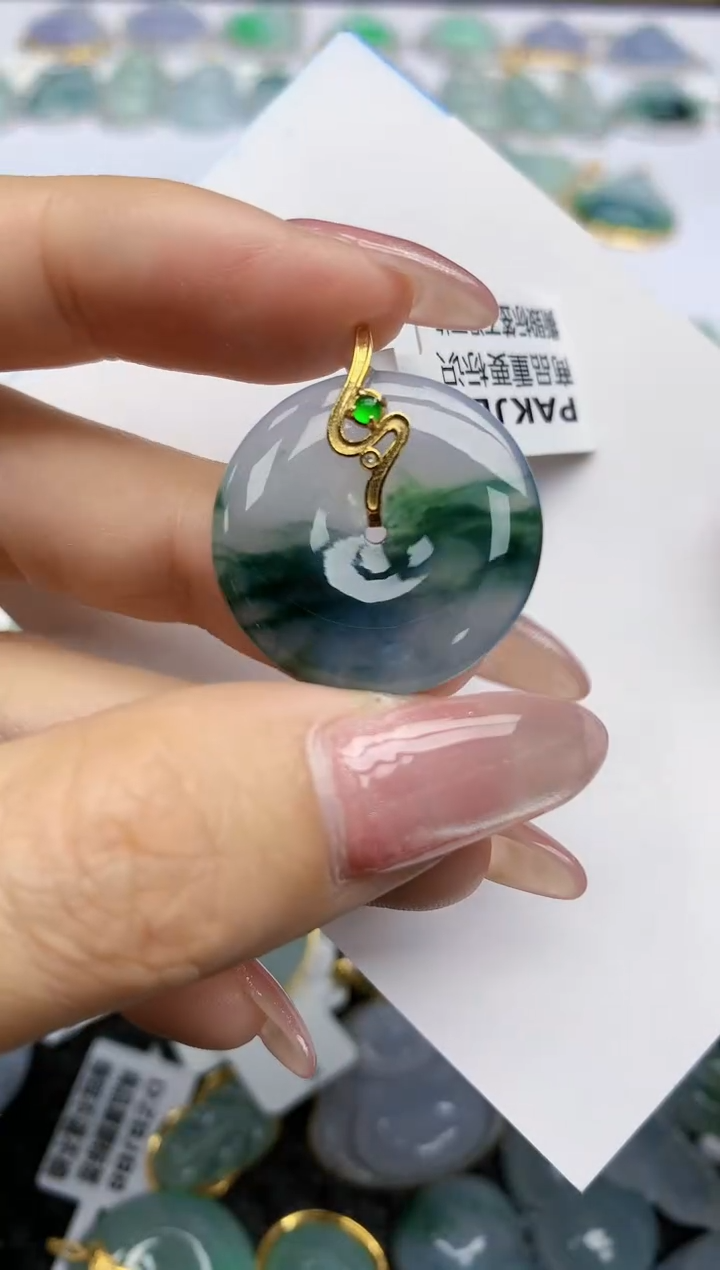 【闪购商品】翡翠挂件18K金镶嵌天然翡翠A货