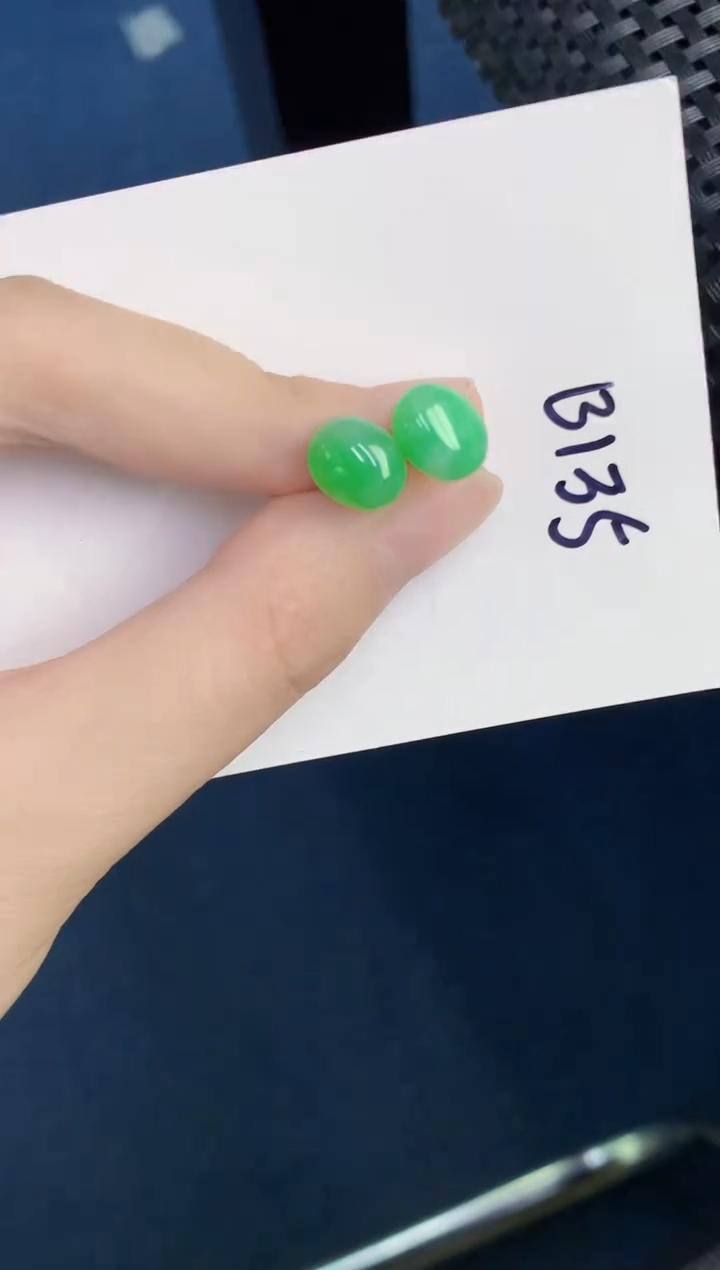 翡翠18K金镶嵌颈饰000000000