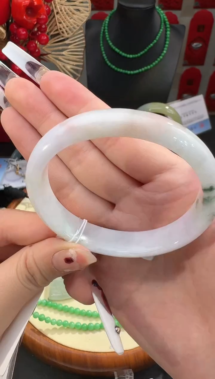 【闪购商品】翡翠手镯未镶嵌手镯