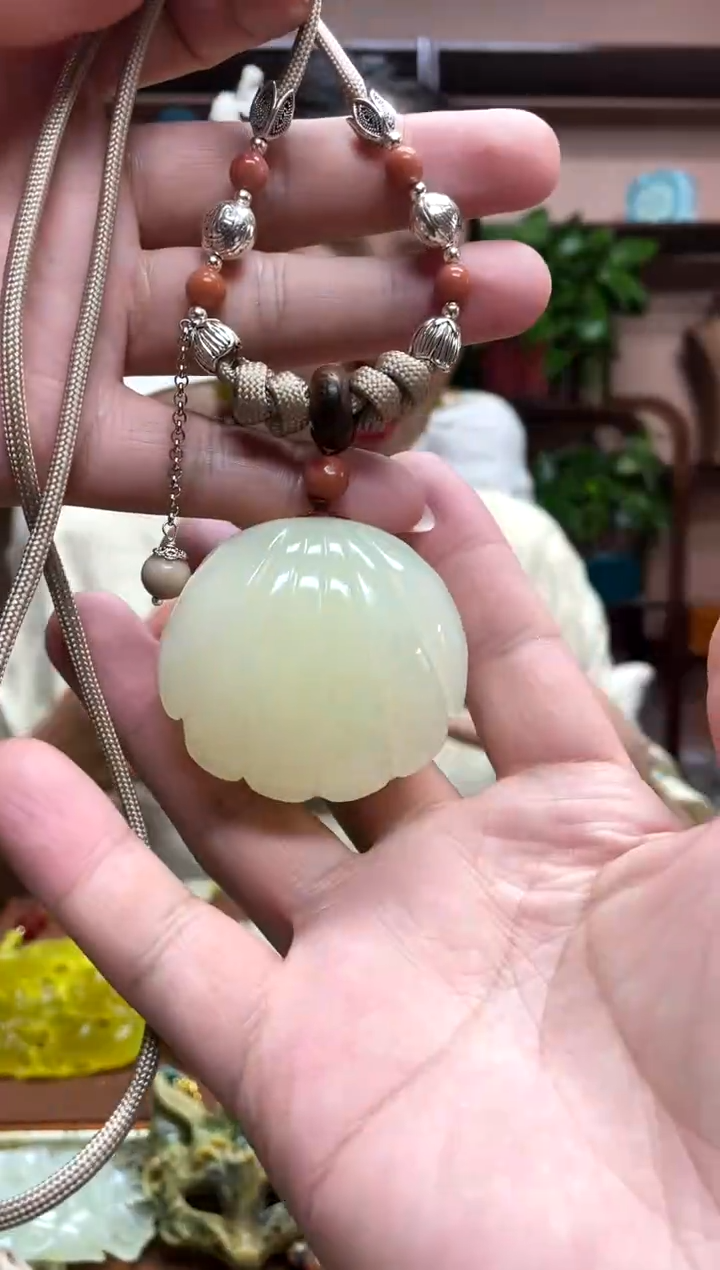 岫玉未镶嵌吊坠·2