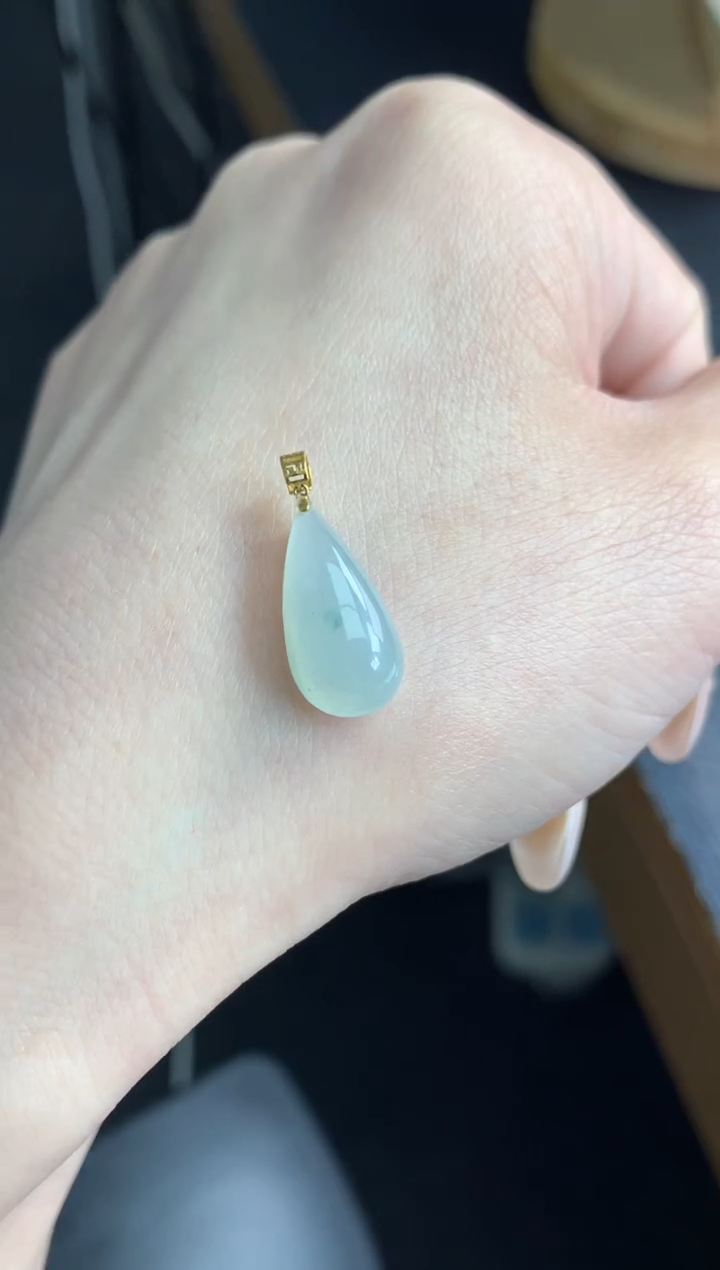 翡翠18K金镶嵌颈饰48小时鉴赏期