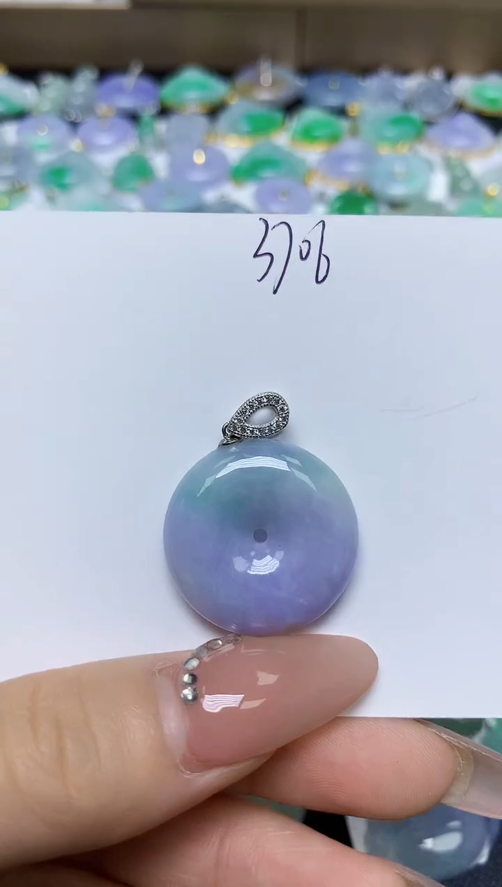 翡翠未镶嵌颈饰 天然缅甸翡翠A货