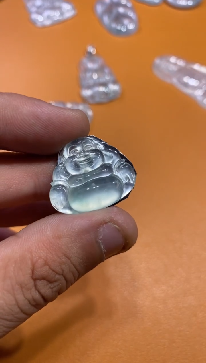 【闪购商品】翡翠吊坠(不含链)未镶嵌佛公3800