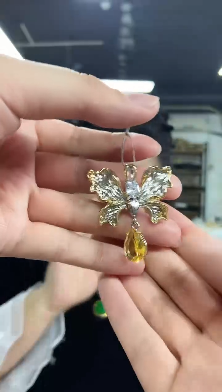 【闪购商品】水晶吊坠未镶嵌多样性发其一颜色微差