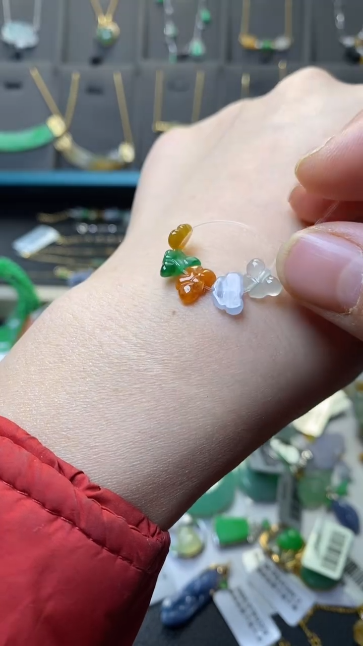 颈饰未镶嵌翡翠35881