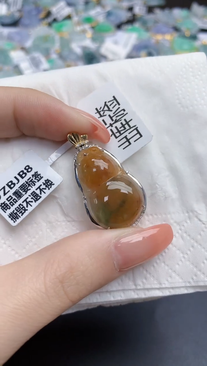 【闪购商品】翡翠颈饰18K金镶嵌天然缅甸翡翠A货