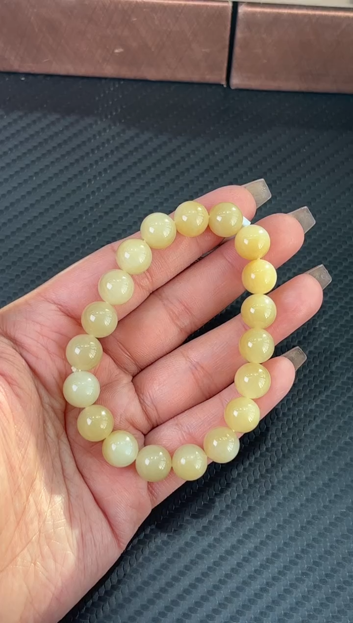 未镶嵌手串和田玉卿***卿且末微色差迪克兰二细卡10