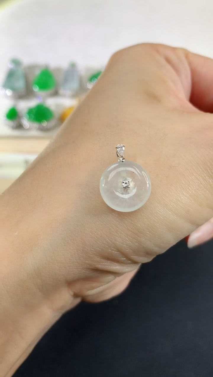 吊坠(不含链)18K金镶嵌翡翠6|980