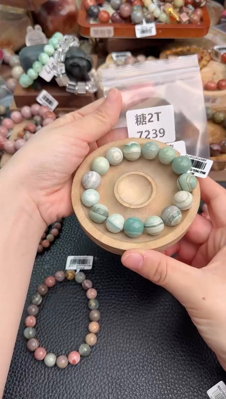石英质玉手链未镶嵌月****妈2T7239
