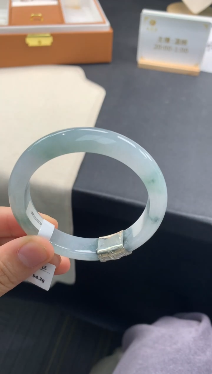 银S925镶嵌手镯翡翠退货需手镯吊牌标签完好