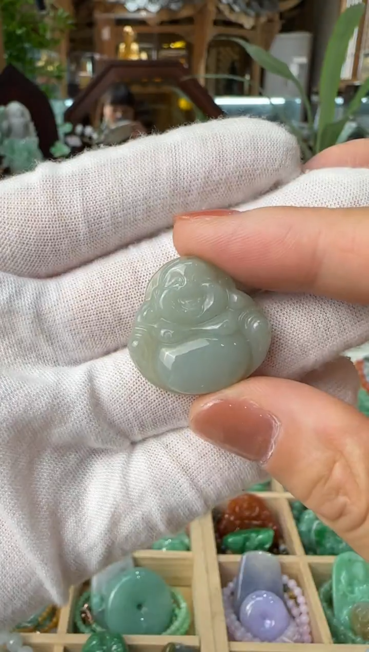 颈饰未镶嵌翡翠吊坠1