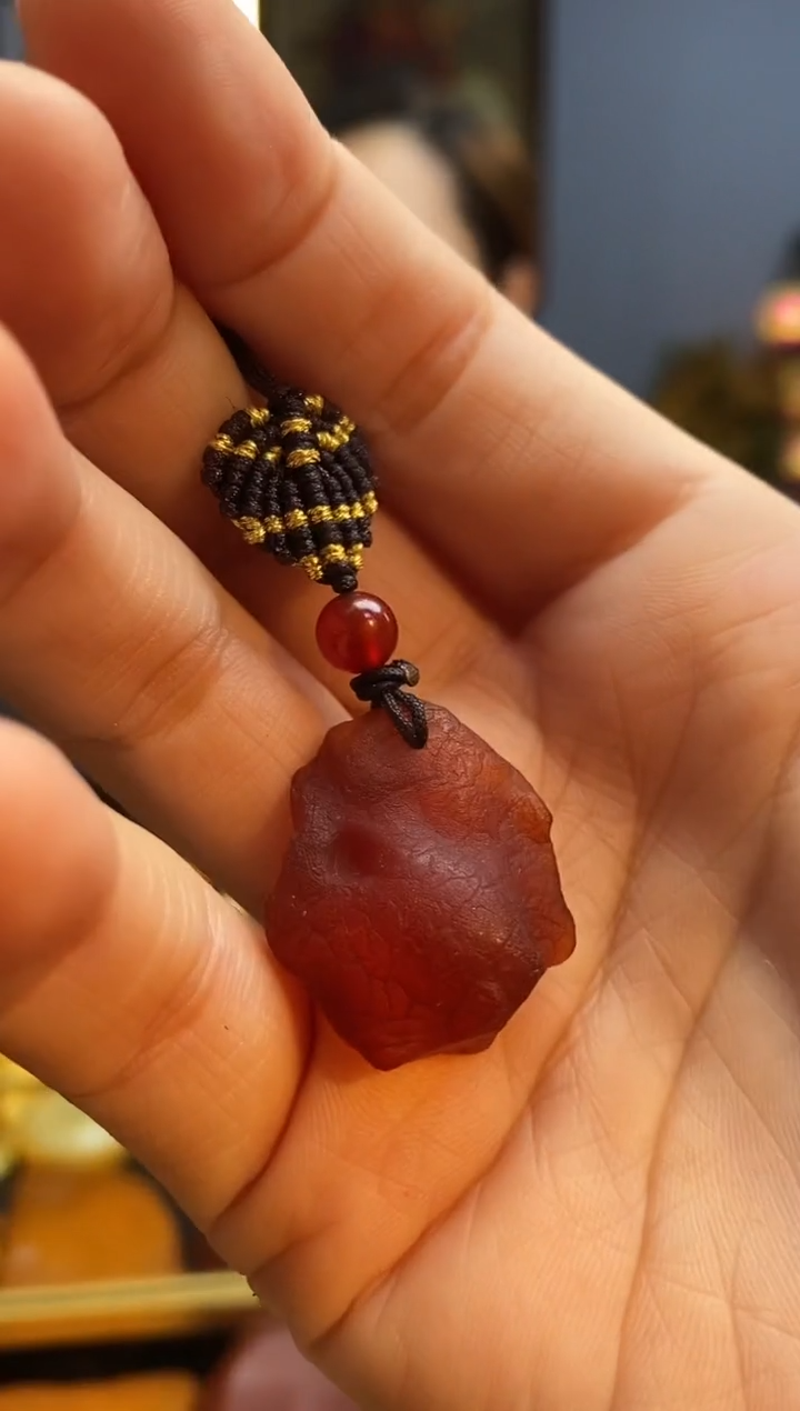 琥珀颈饰未镶嵌挂件