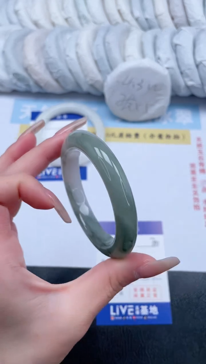 【闪购商品】石英质玉手镯未镶嵌T80-54
