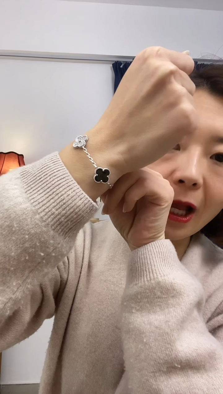 【闪购商品】钻石手链18K金镶嵌手链