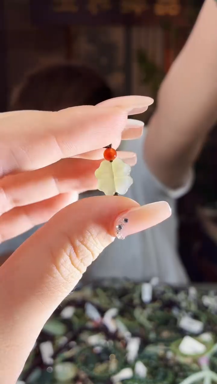 和田玉未镶嵌颈饰拍一发一