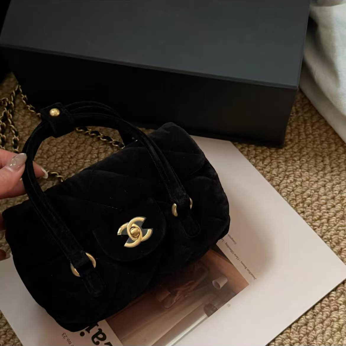 99新 Alexander McQueen/亚历山大·麦昆 25C丝绒保龄球手提包闲置
