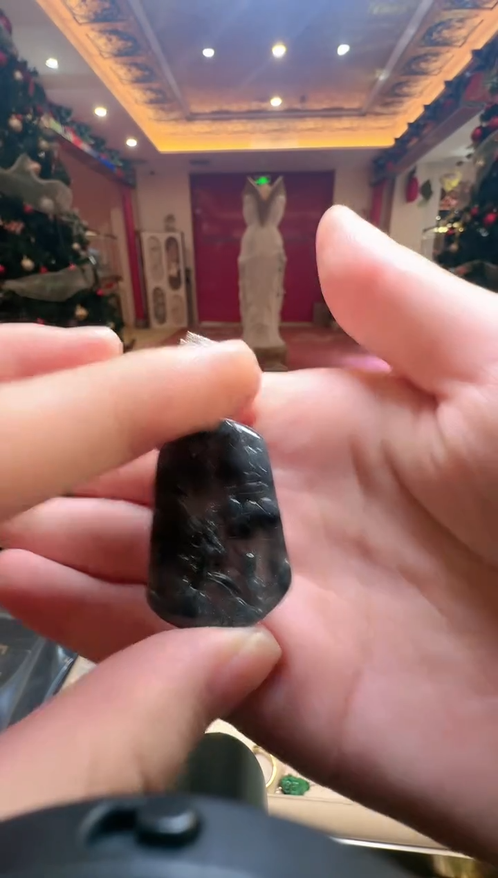 【闪购商品】翡翠吊坠(不含链)未镶嵌翡翠