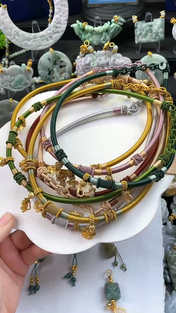 【闪购商品】翡翠颈饰未镶嵌项圈绳一条下单备注颜色