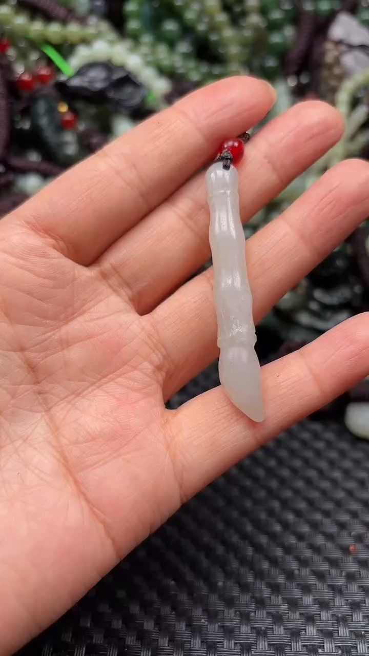 【闪购商品】和田玉颈饰未镶嵌1