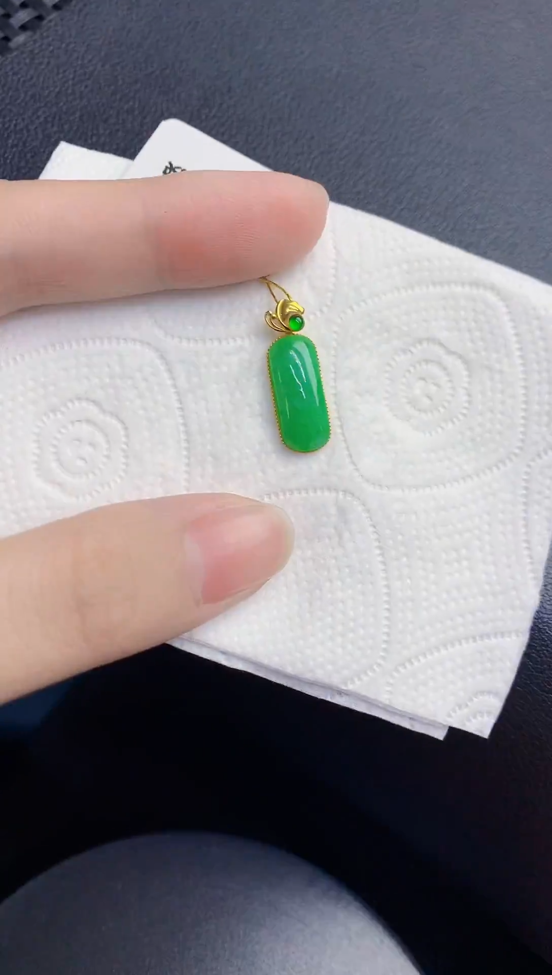 颈饰18K金镶嵌翡翠天然翡翠缅甸A货