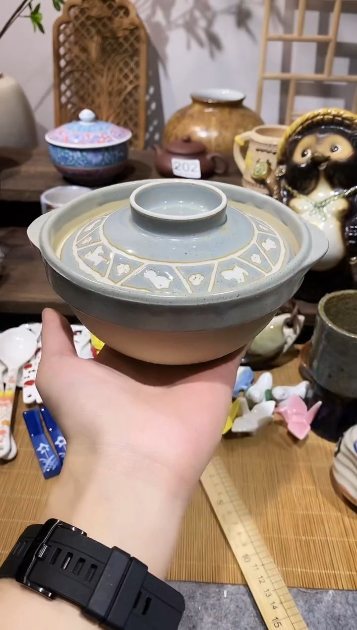 瓷片迪士尼小狗砂锅