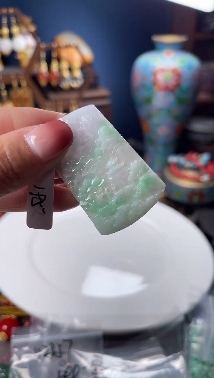 未镶嵌挂件翡翠凤*凰，112035