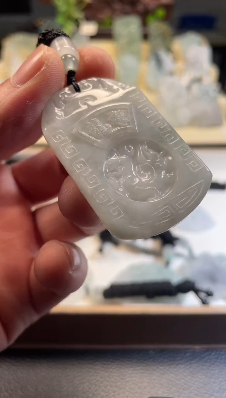 颈饰未镶嵌翡翠12/08/063