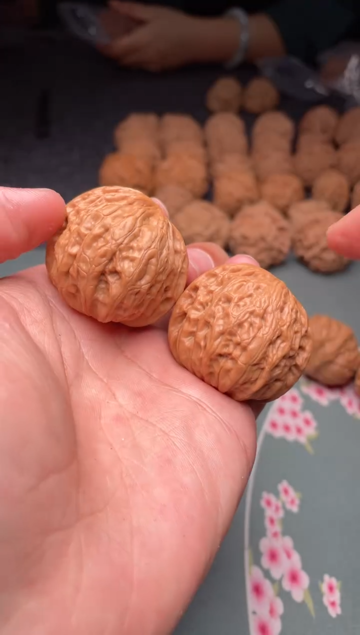 核桃a182  铁锤  39尺  对歪