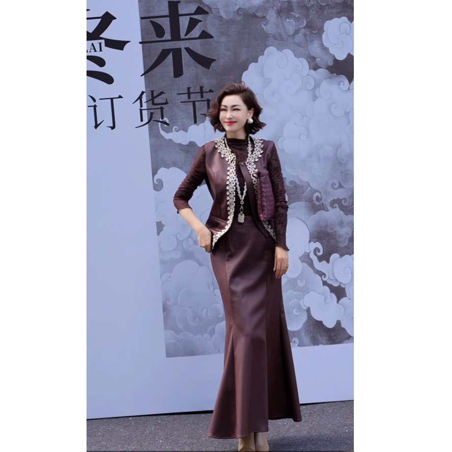 【渣渣推荐套装】 时尚蕾丝拼接无袖马甲+修身半裙WNS6003